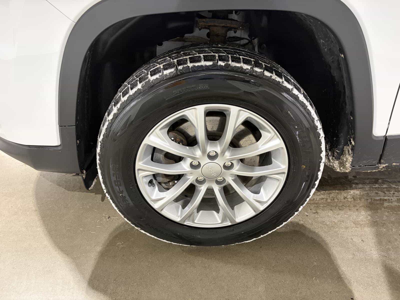 2019 Jeep Cherokee North - Image 7