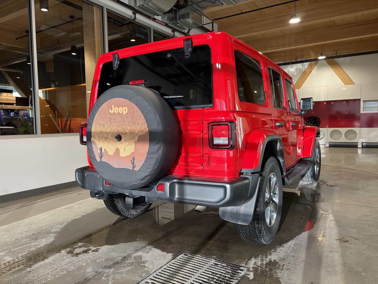 2021 Jeep Wrangler Unlimited Sahara - Image 8