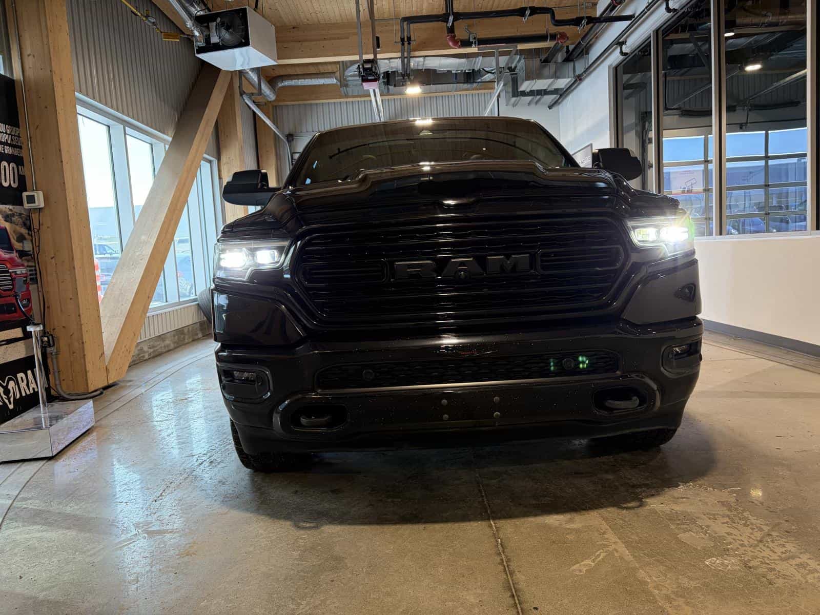 2023 RAM 1500 Limited - Image 2