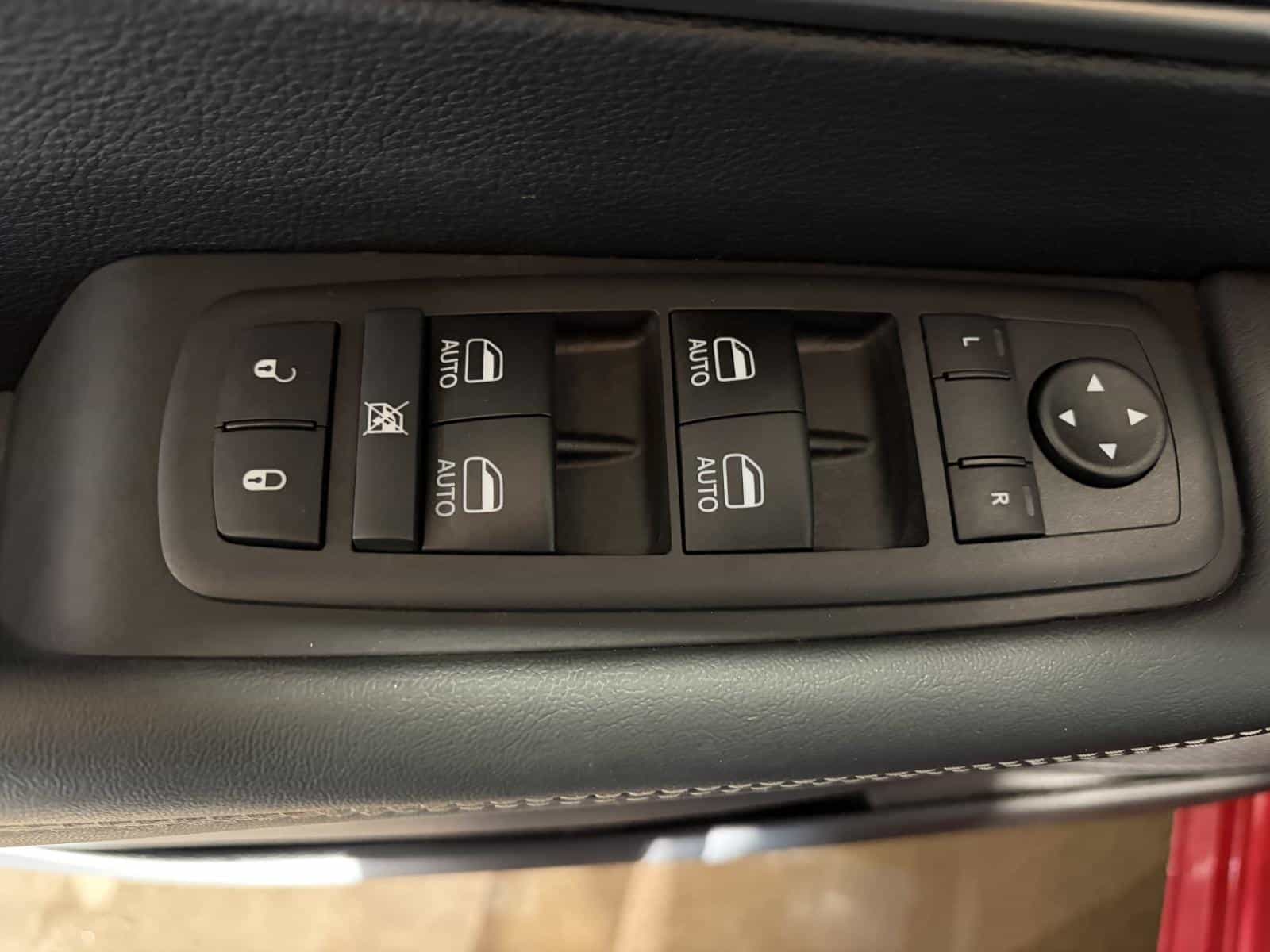 2026 Chrysler Grand Caravan SXT - Image 10