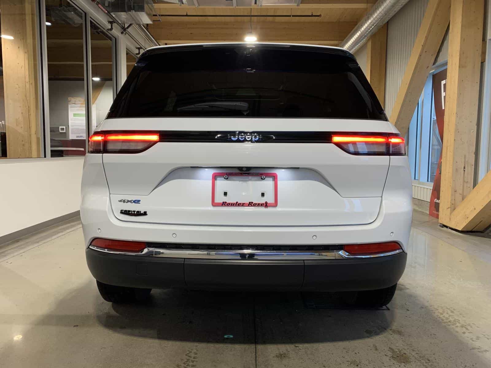 2022 Jeep Grand Cherokee 4xe Limited - Image 3