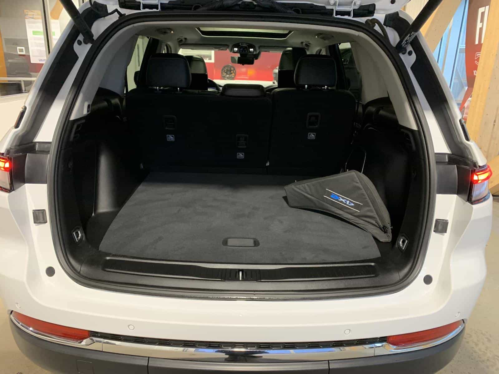 2022 Jeep Grand Cherokee Limited 4X Limited - Image 14