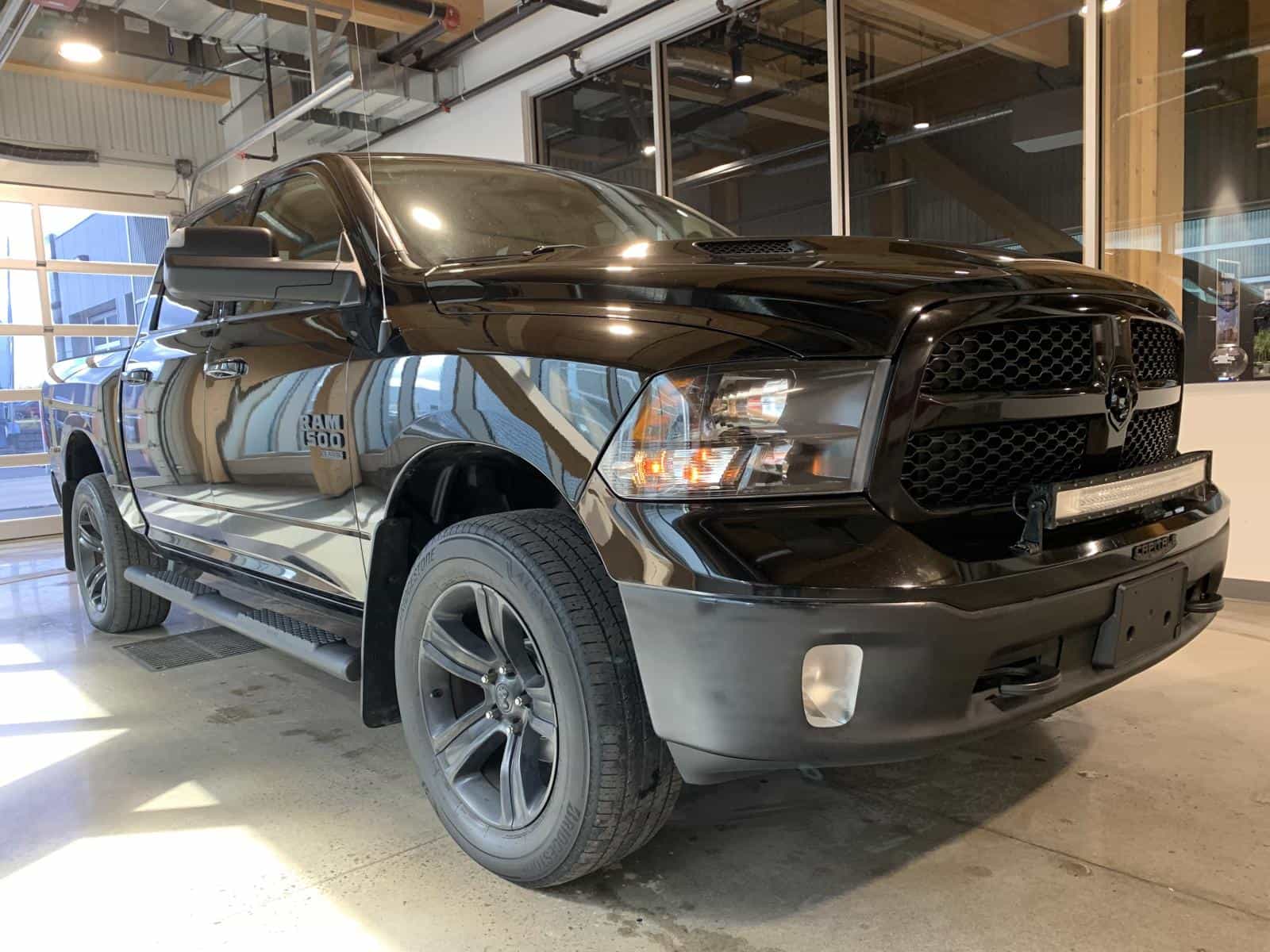 2021 RAM 1500 Classic Express - Image 4