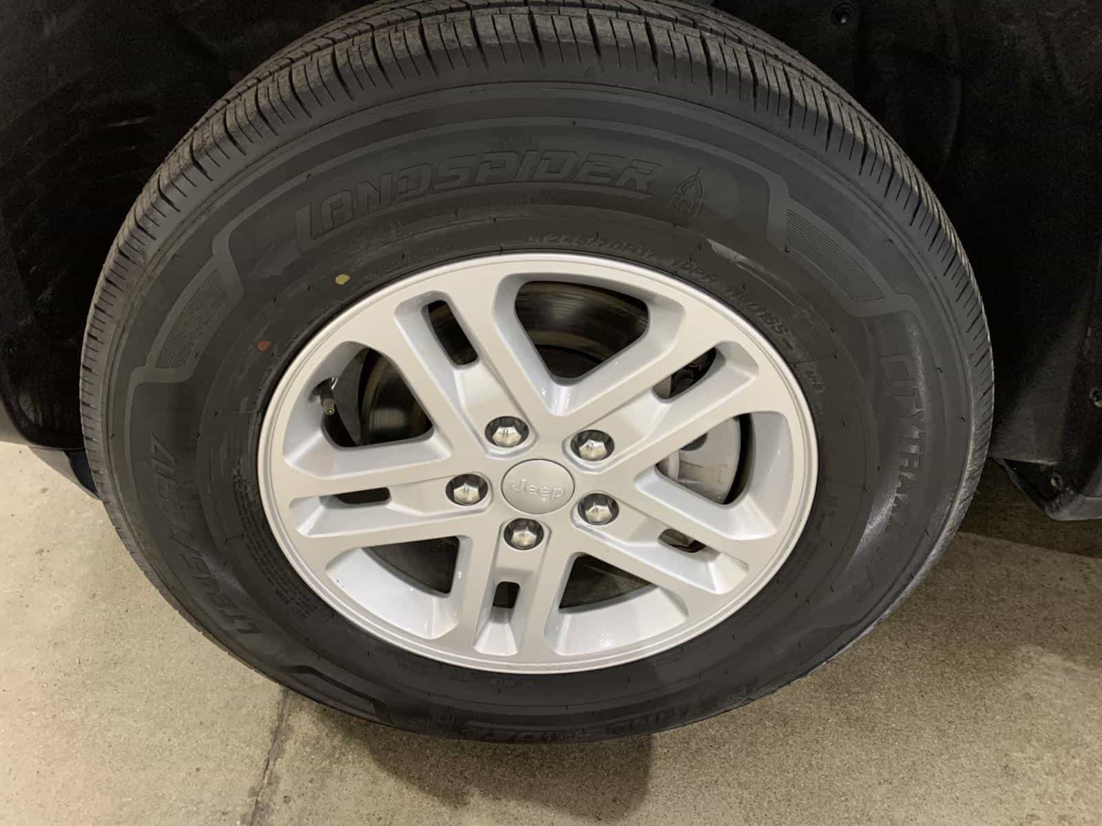 2023 Jeep GRAND CHEROKEE LAREDO Laredo - Image 7