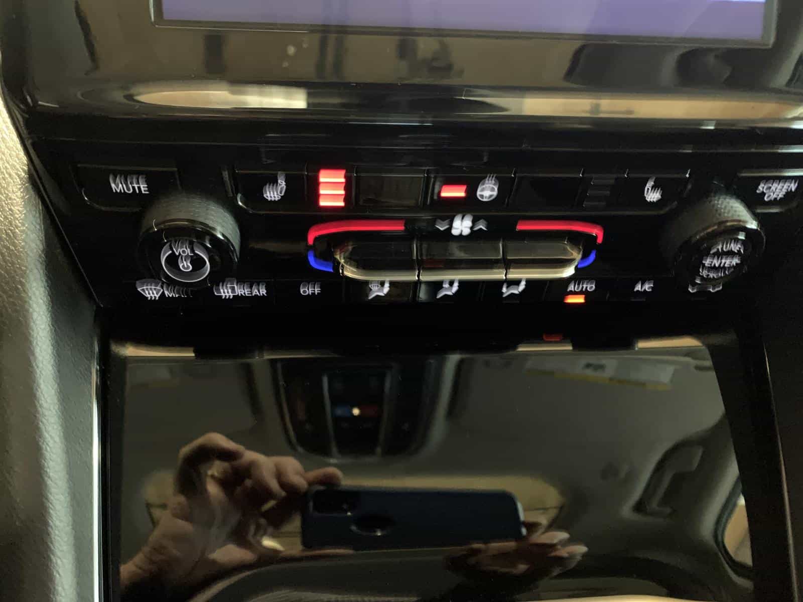 2023 Jeep Grand Cherokee Laredo - Image 16