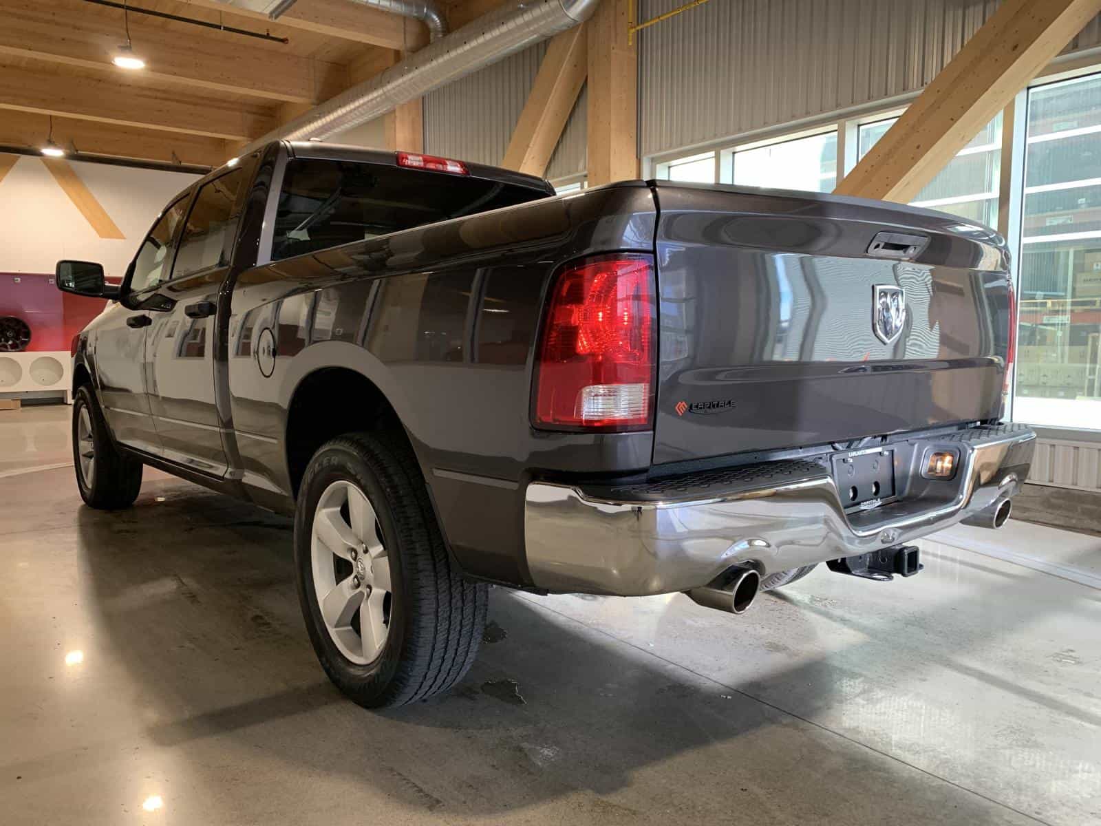 2022 RAM 1500 CLASSIC TRADESMAN Tradesman - Image 2