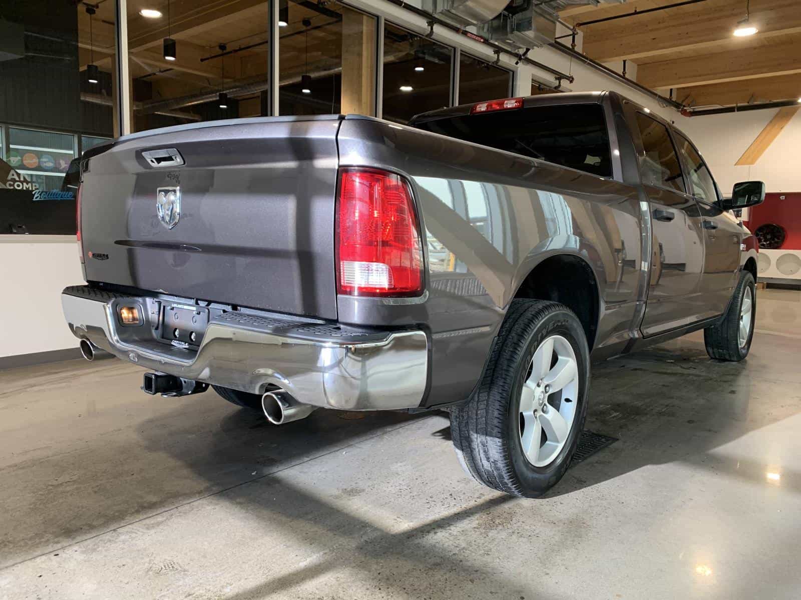 2022 RAM 1500 CLASSIC TRADESMAN Tradesman - Image 3