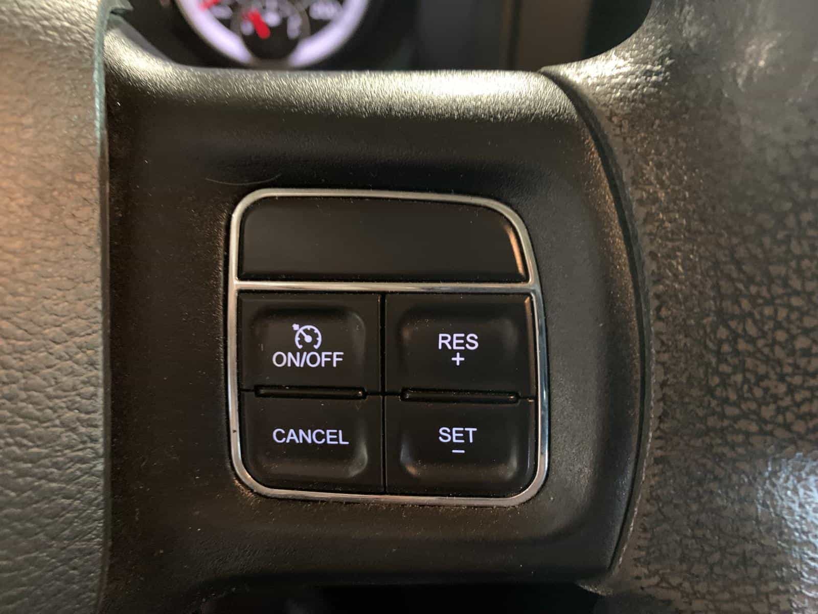 2022 RAM 1500 CLASSIC TRADESMAN Tradesman - Image 17