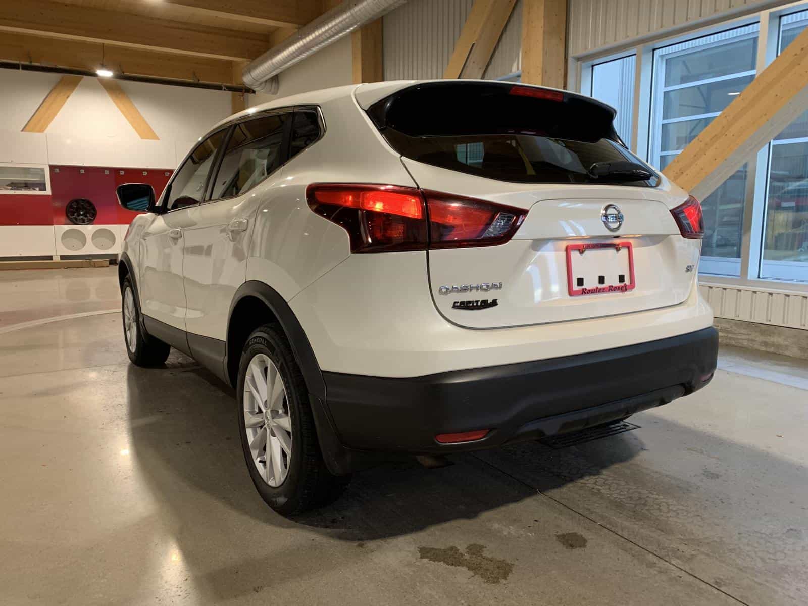 2017 Nissan Rogue Sport S/Sv/Sl SV - Image 2