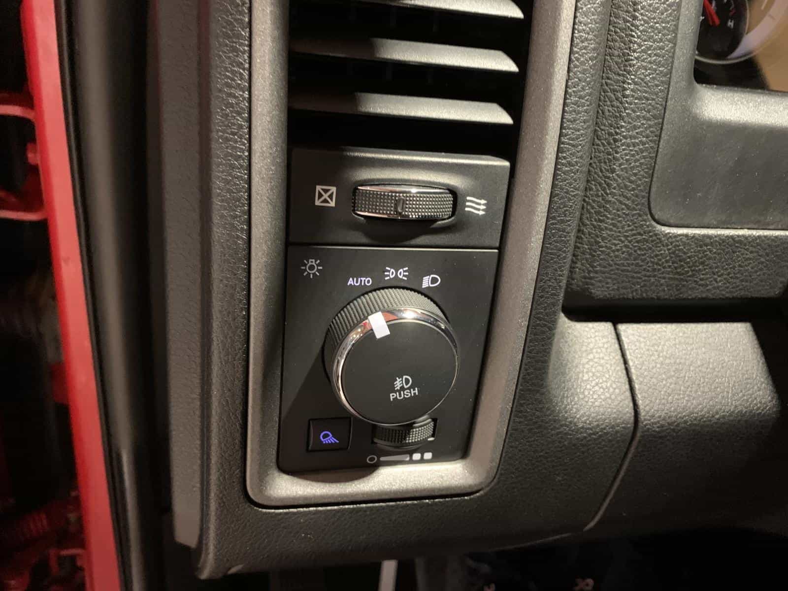 2021 RAM 1500 Classic Express - Image 19