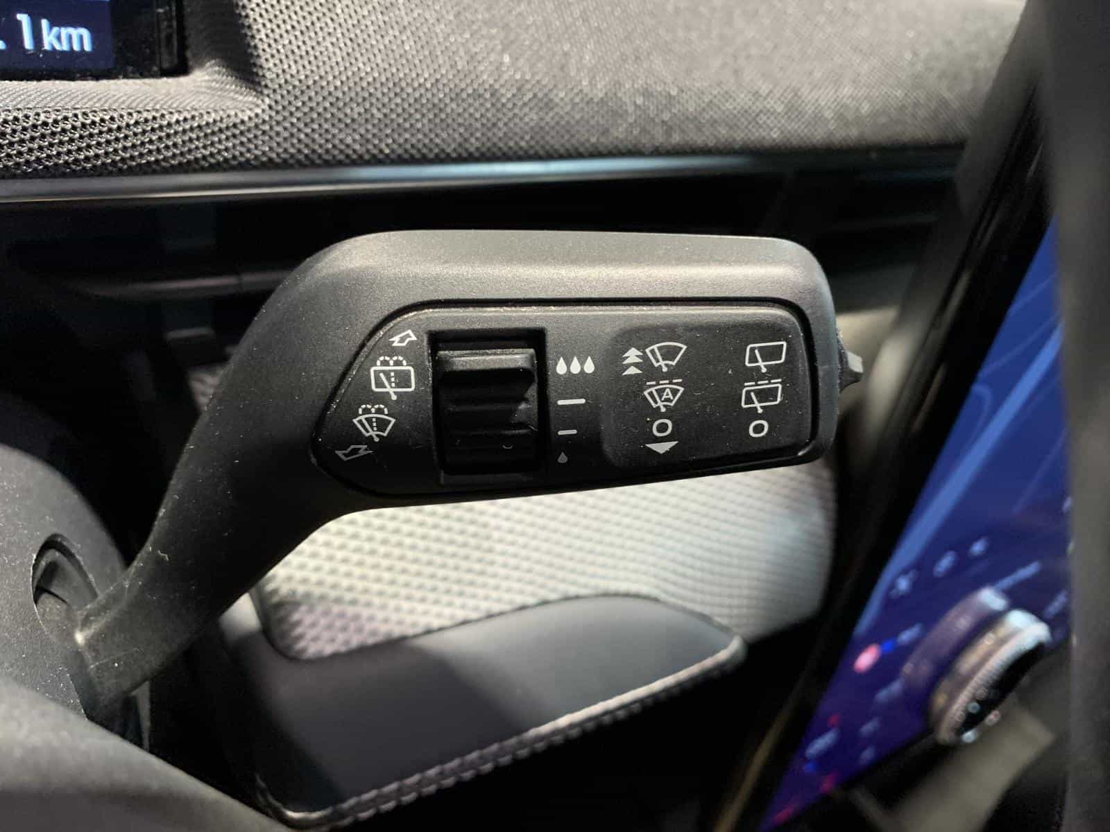 2021 Ford Mustang Select - Image 25