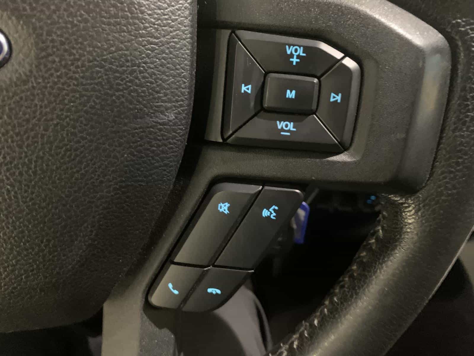 2015 Ford Super F-150 XLT - Image 19