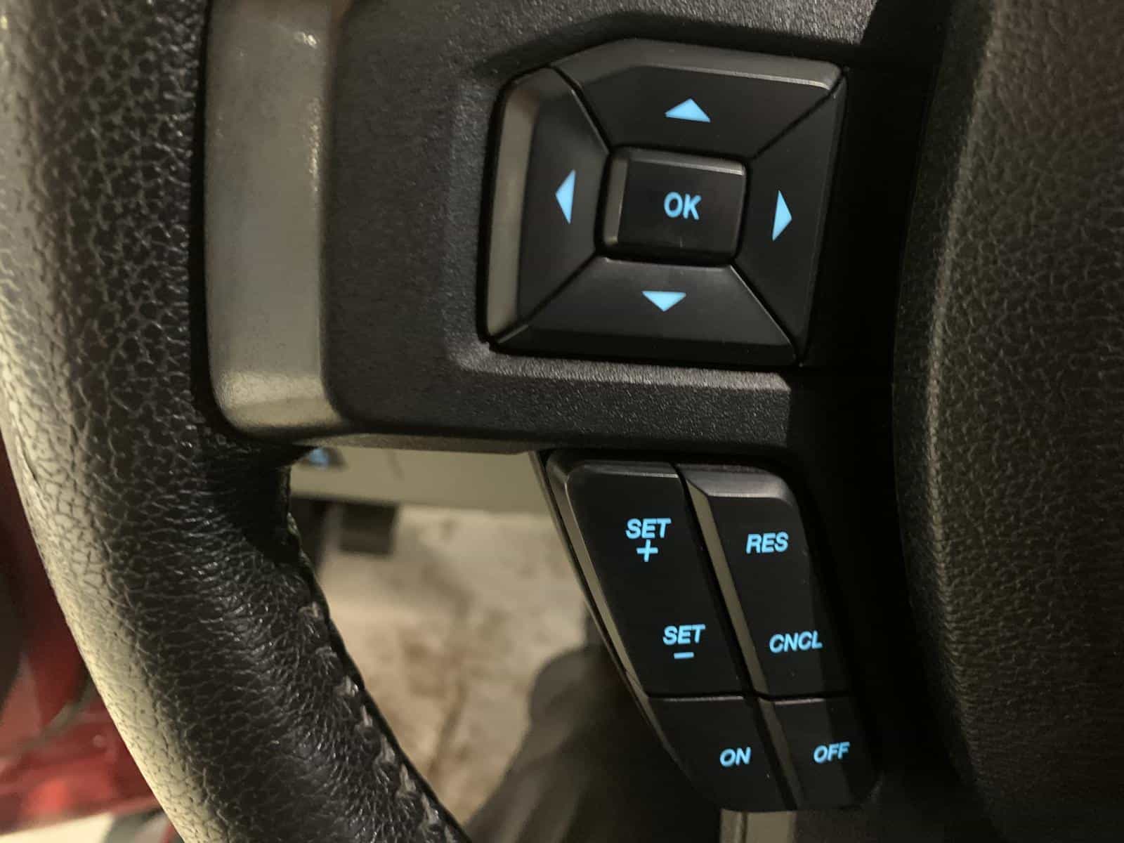 2015 Ford Super F-150 XLT - Image 20