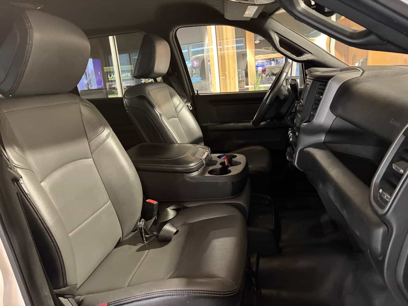 2023 RAM 2500 Tradesman Tradesman - Image 12