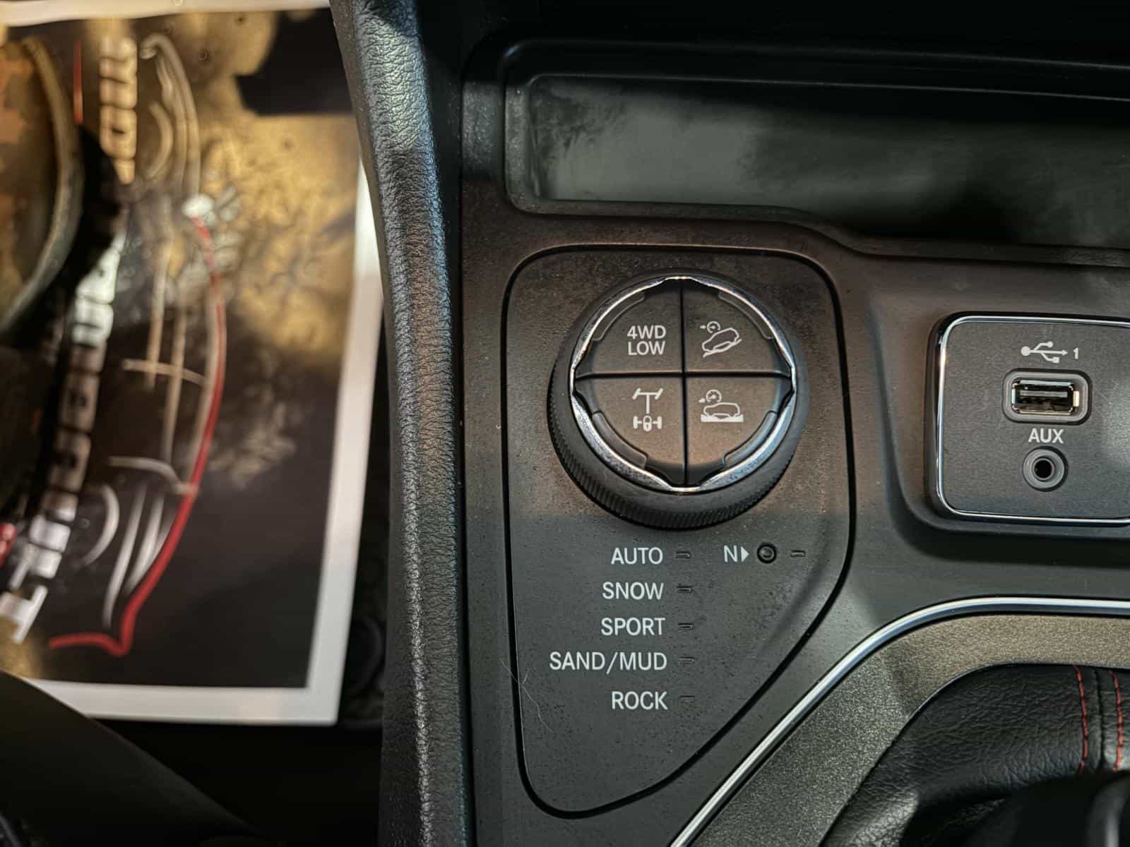 2022 Jeep CHEROKEE TRAILHAWK Trailhawk - Image 20