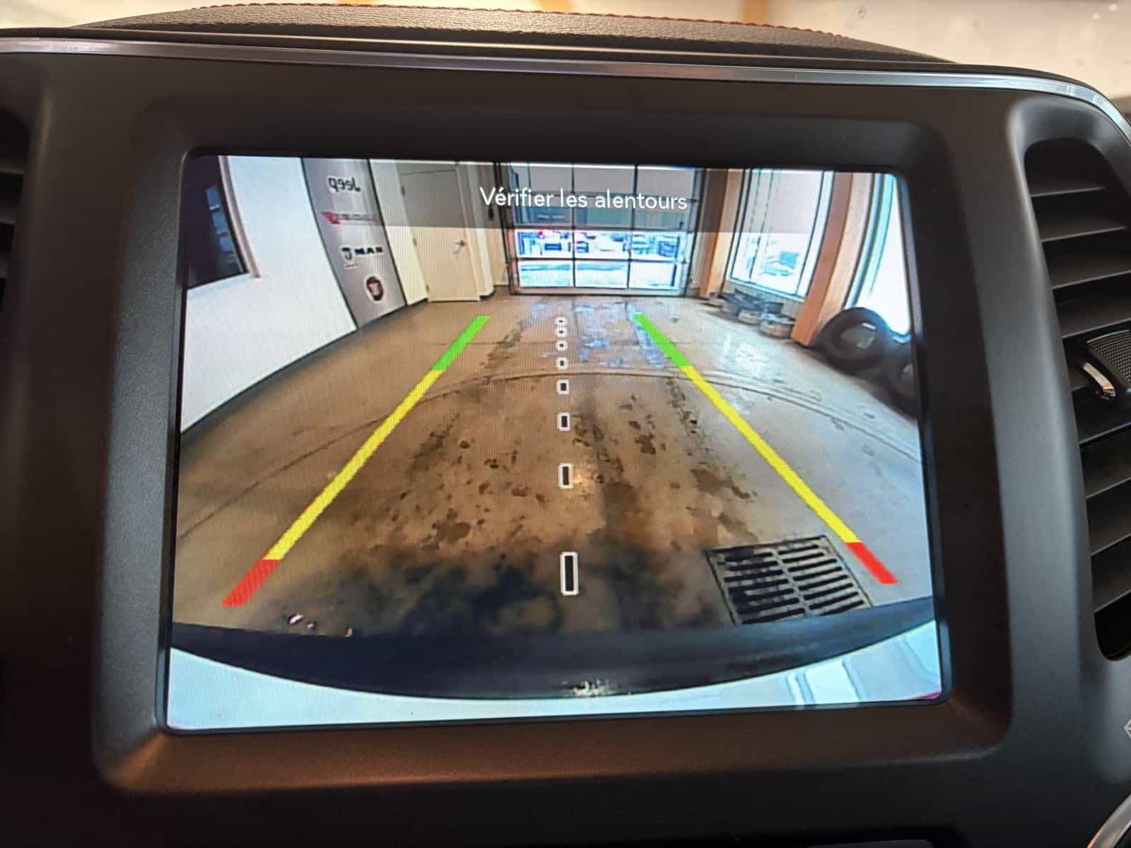 2022 Jeep CHEROKEE TRAILHAWK Trailhawk - Image 18