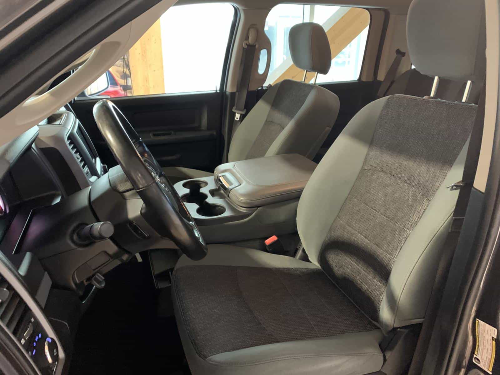 2020 RAM 1500 CLASSIC TRADESMAN/EX ST - Image 11