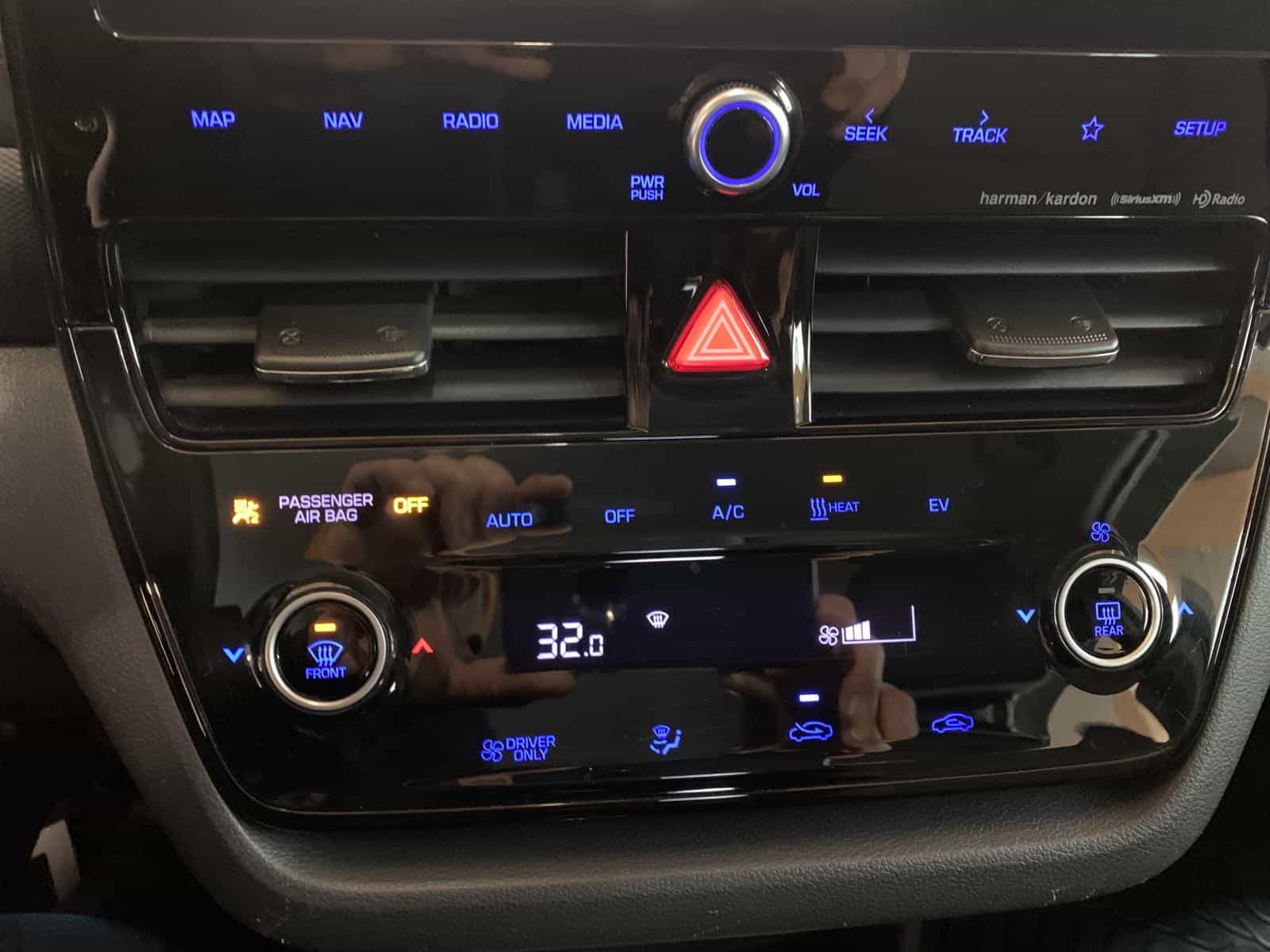 2021 Hyundai Ioniq Preferred - Image 17