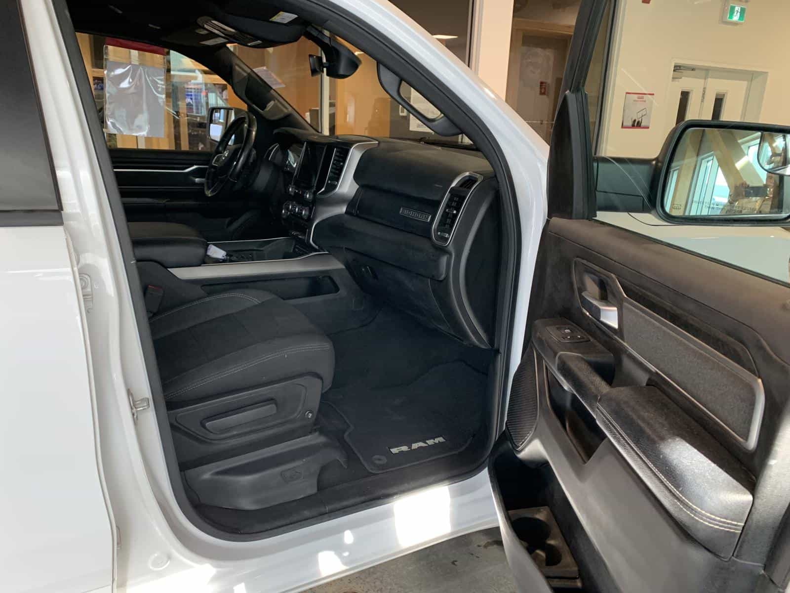 2019 RAM 1500 Big Horn - Image 9