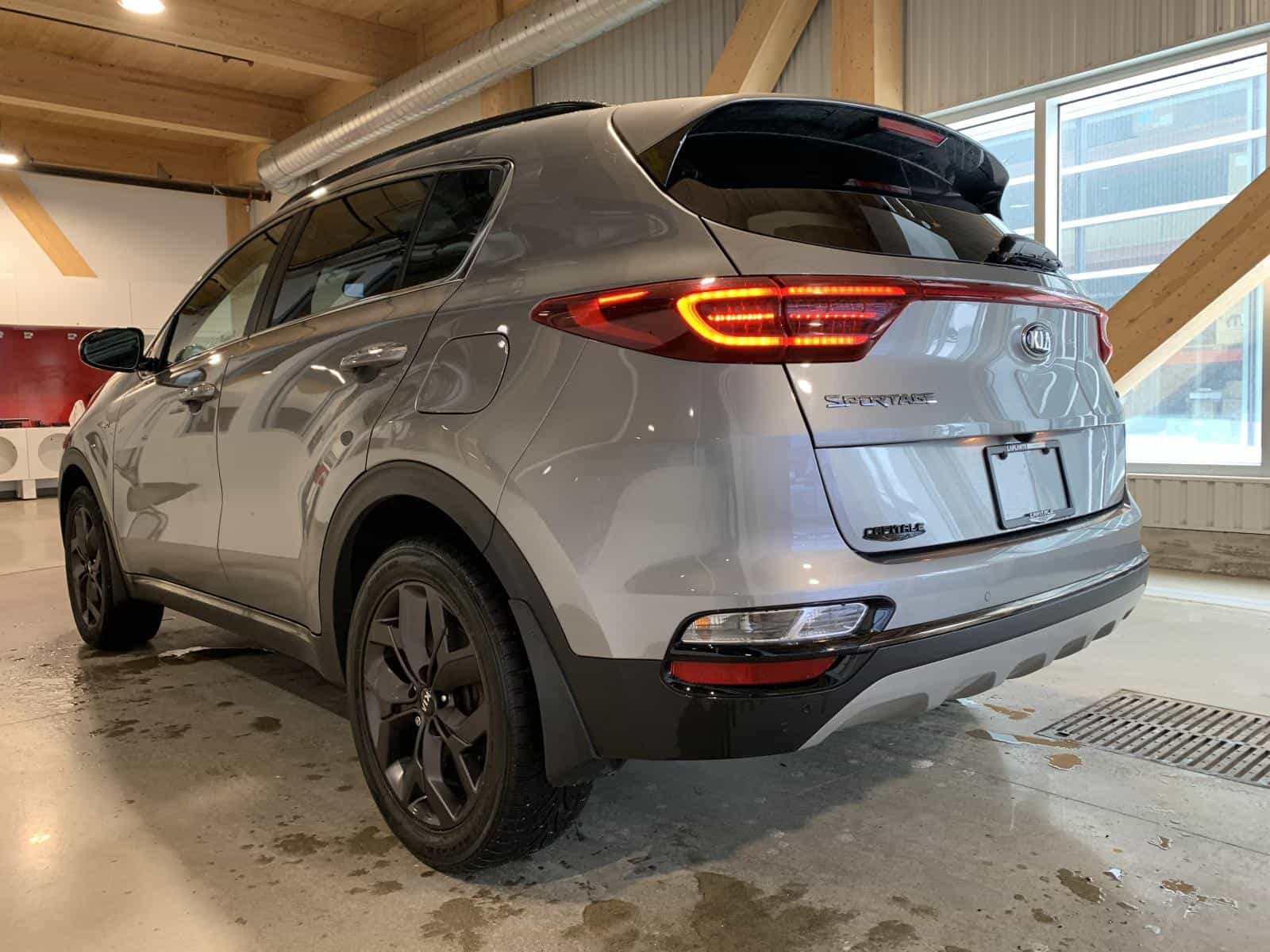 2021 Kia Sportage EX Premium S - Image 2