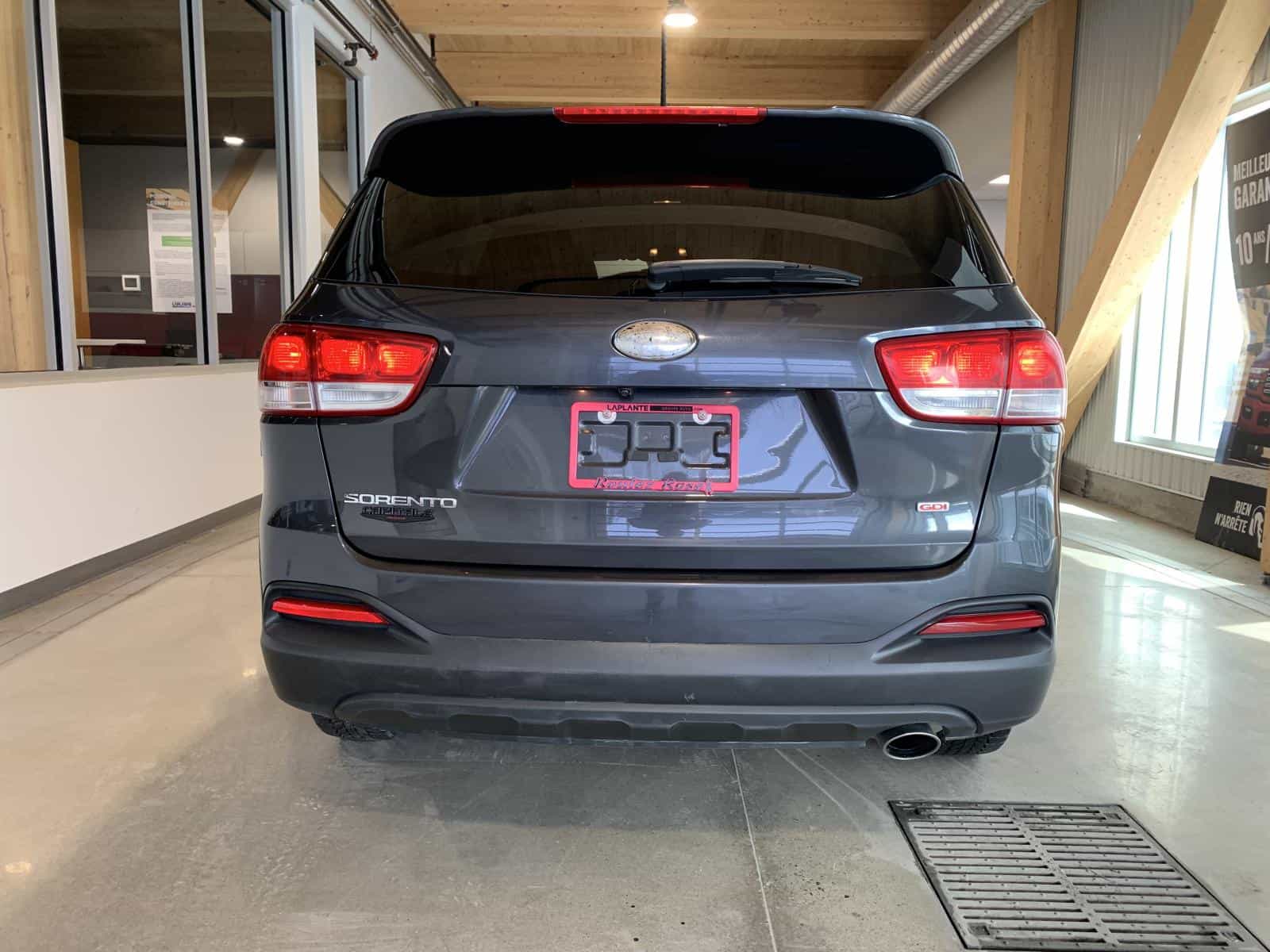 2018 Kia Sorento LX - Image 3
