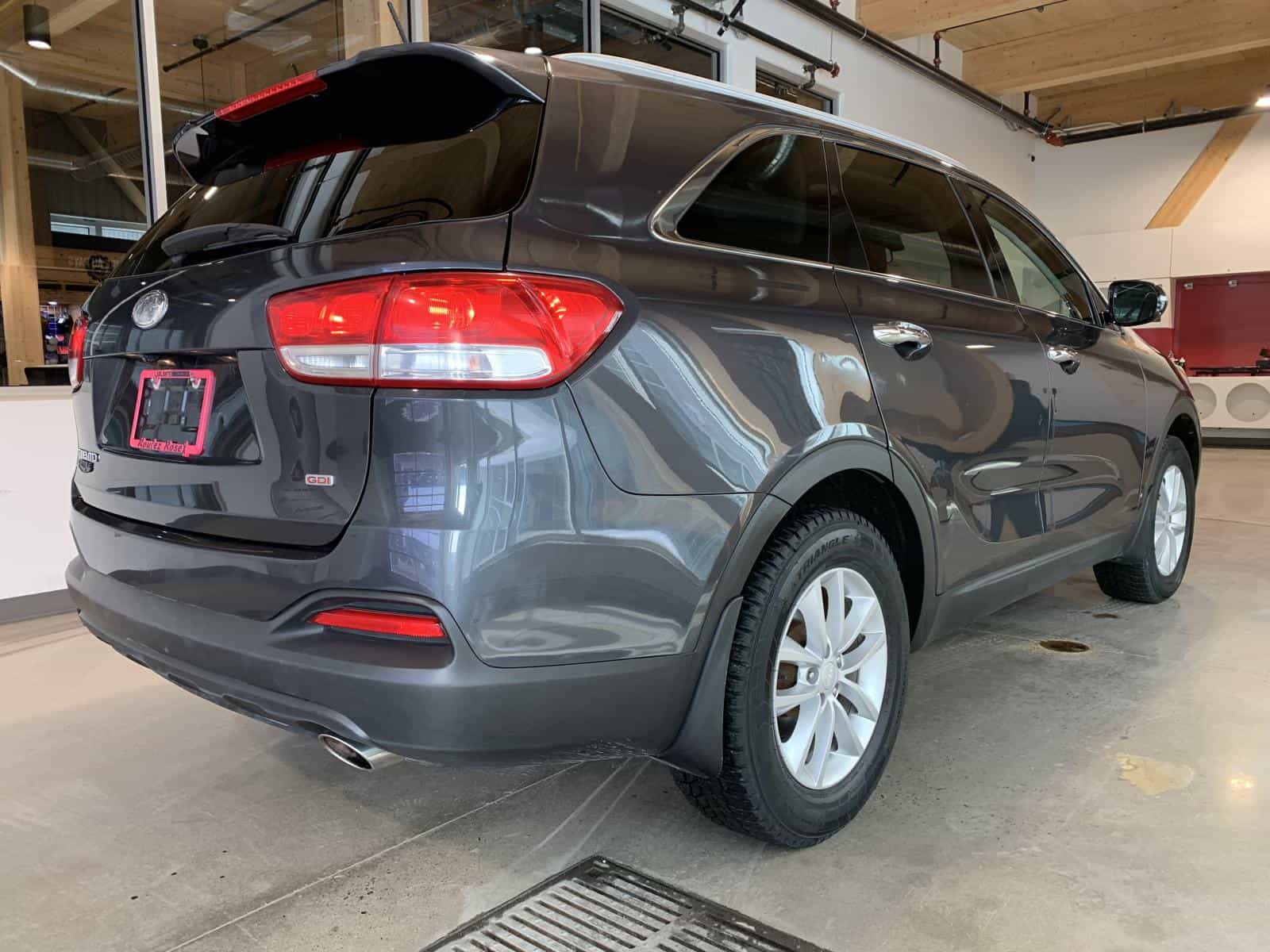 2018 Kia Sorento LX - Image 4