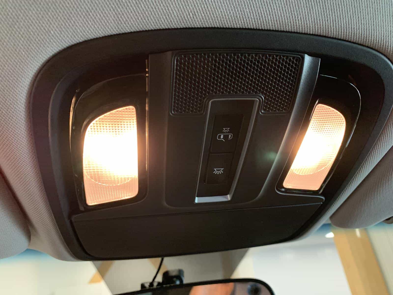 2018 Kia Sorento LX - Image 28