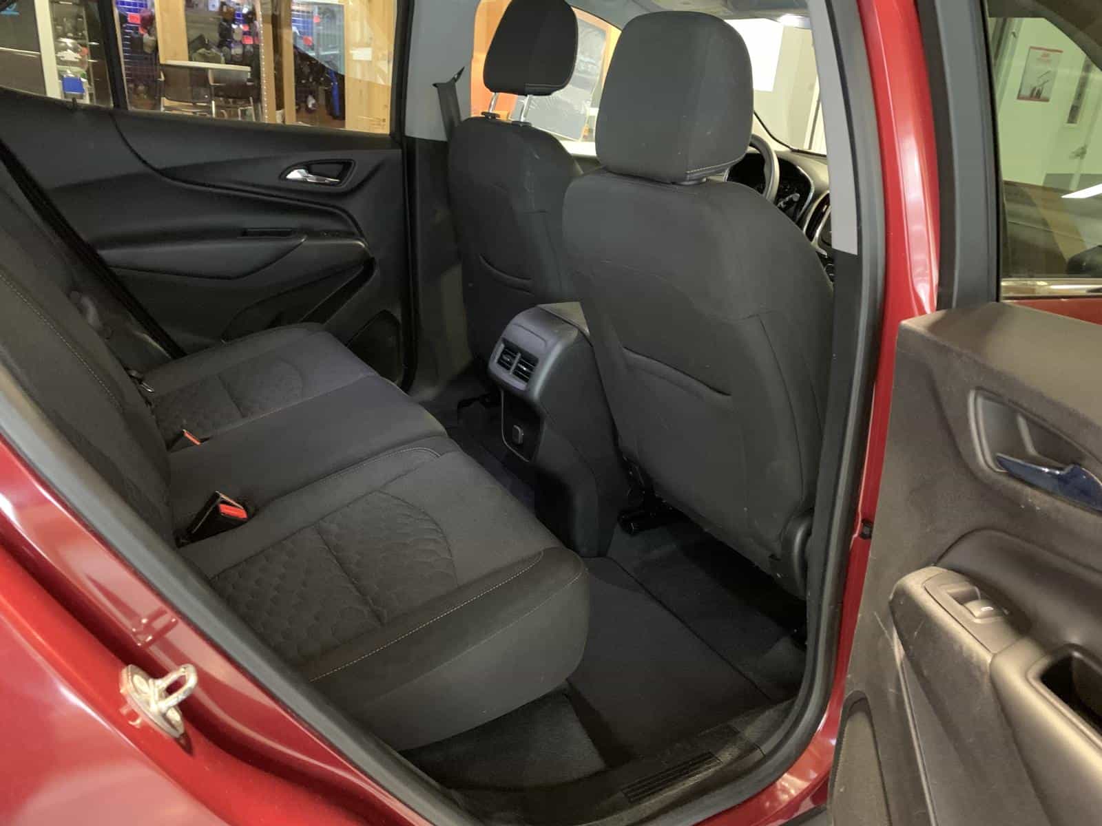 2018 Chevrolet EQUINOX LT LT - Image 9