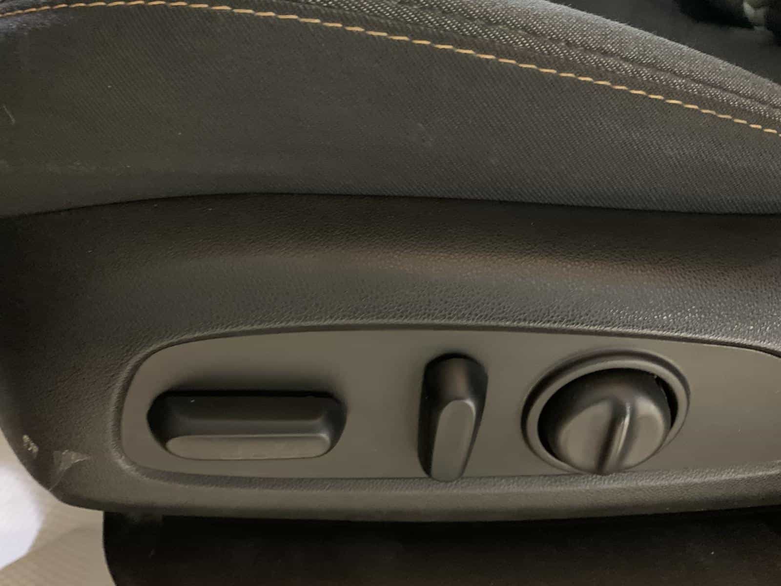 2018 Chevrolet EQUINOX LT LT - Image 12