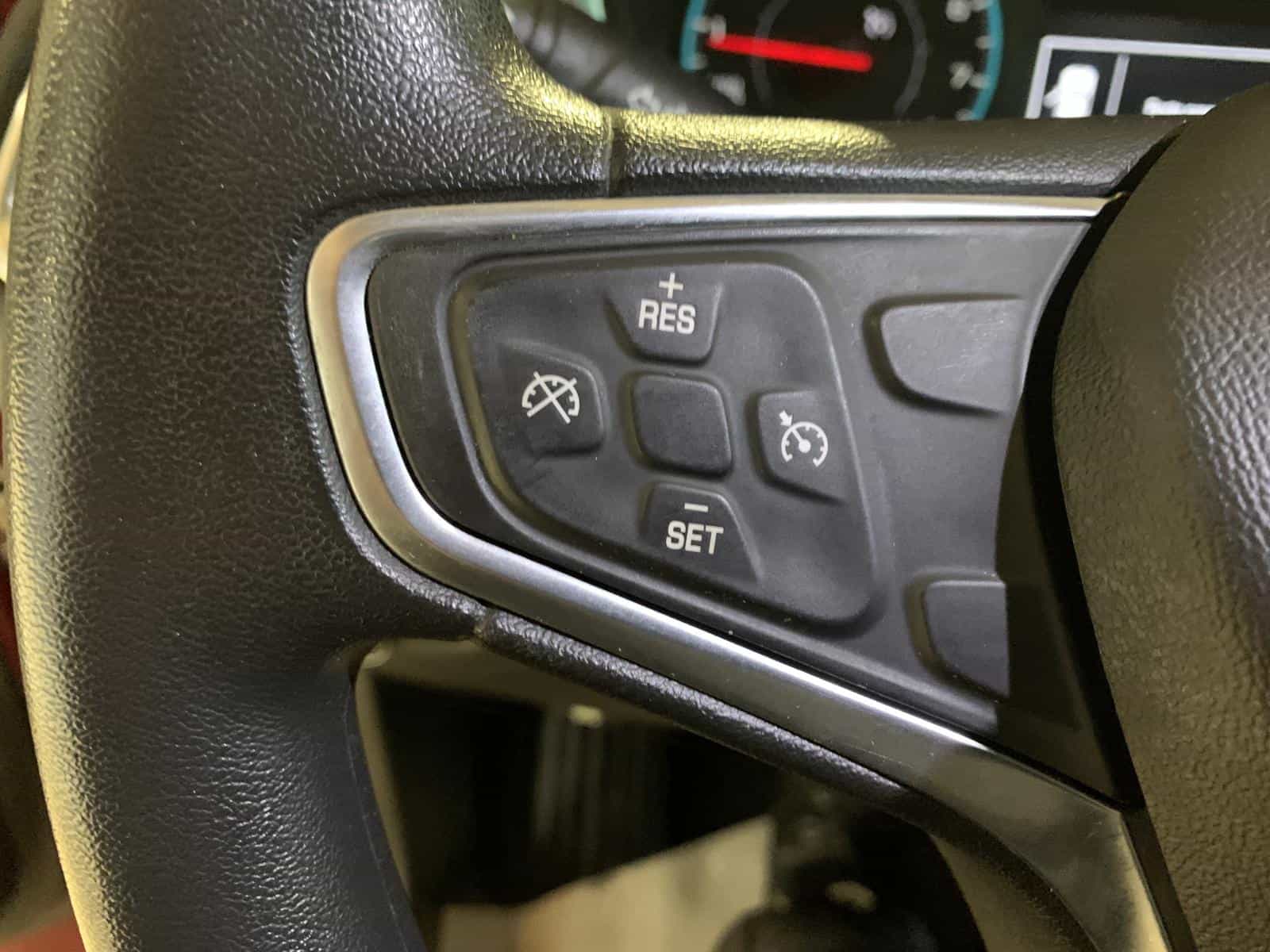 2018 Chevrolet EQUINOX LT LT - Image 22