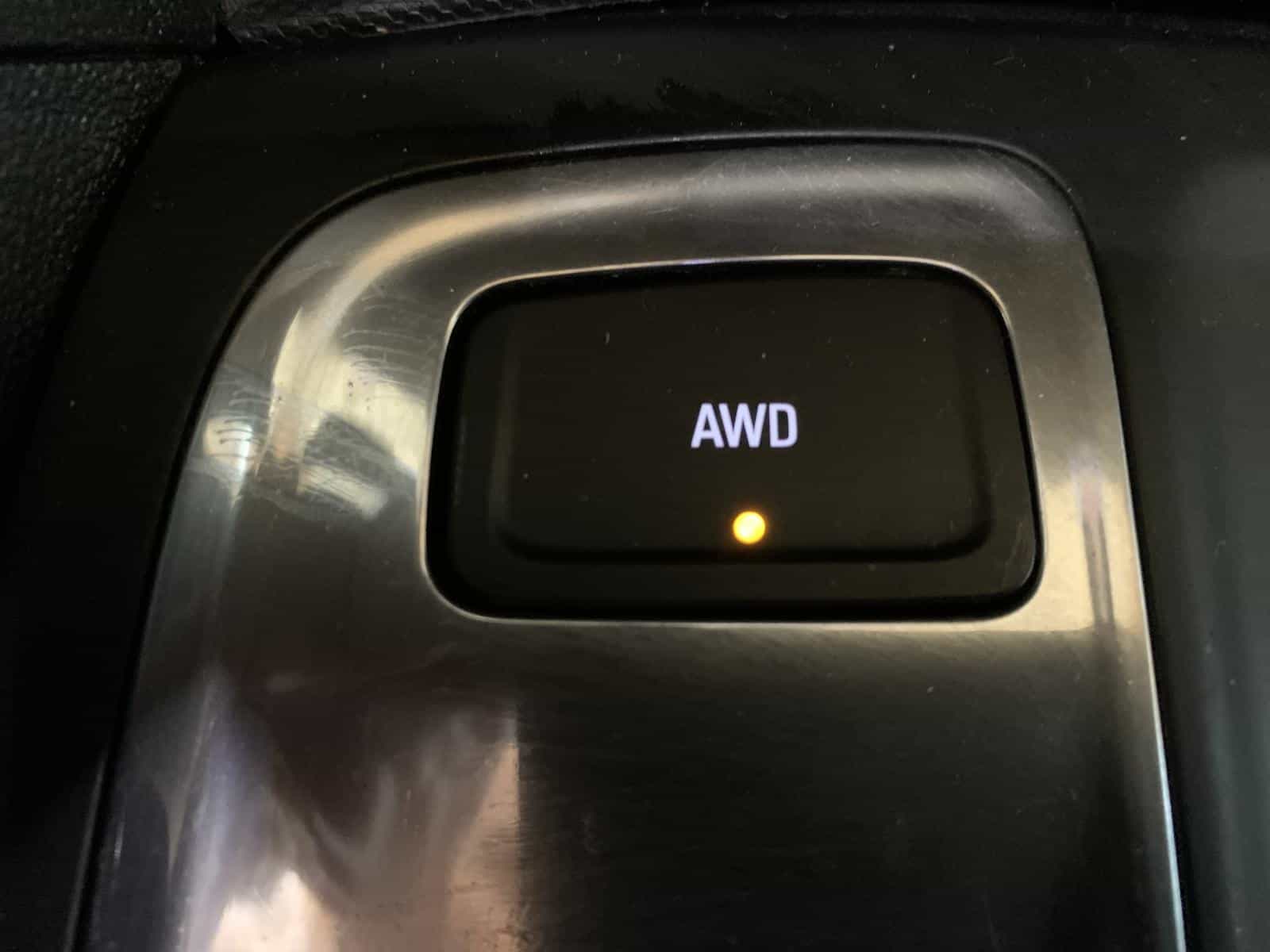 2018 Chevrolet EQUINOX LT LT - Image 32