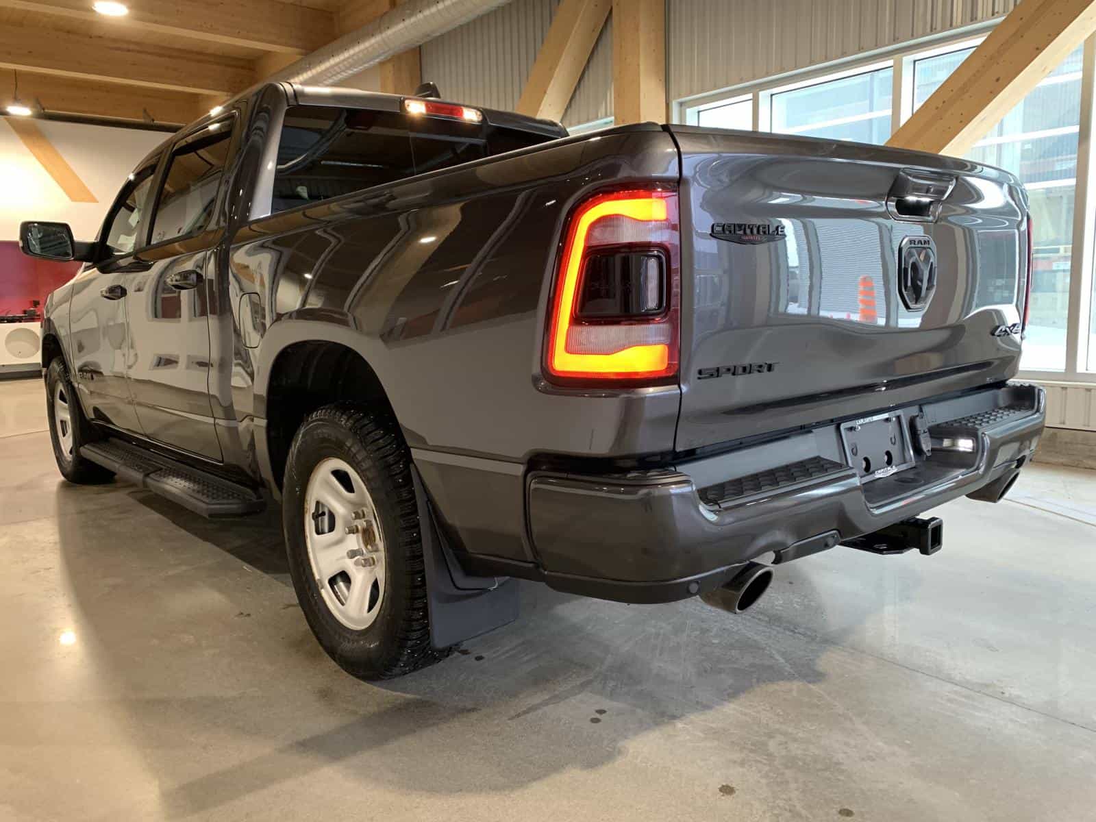 2022 RAM 1500 Sport - Image 2