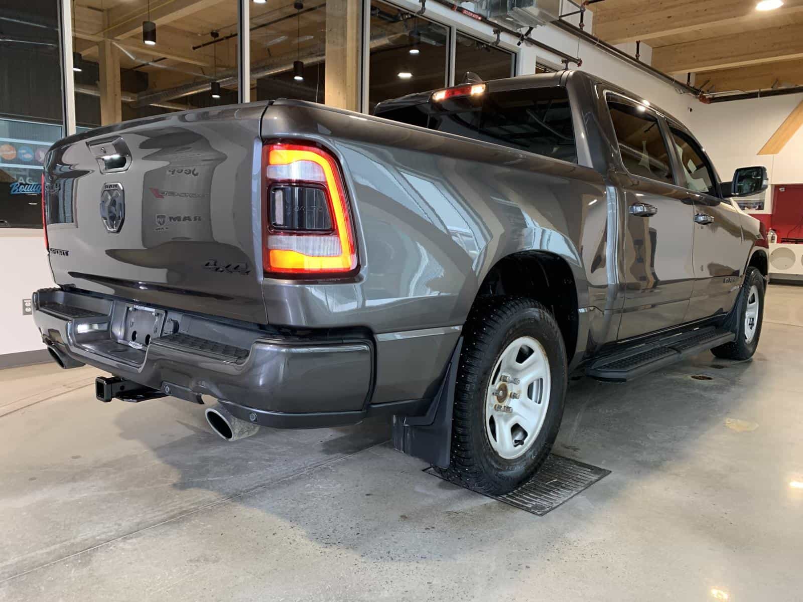 2022 RAM 1500 Sport - Image 4