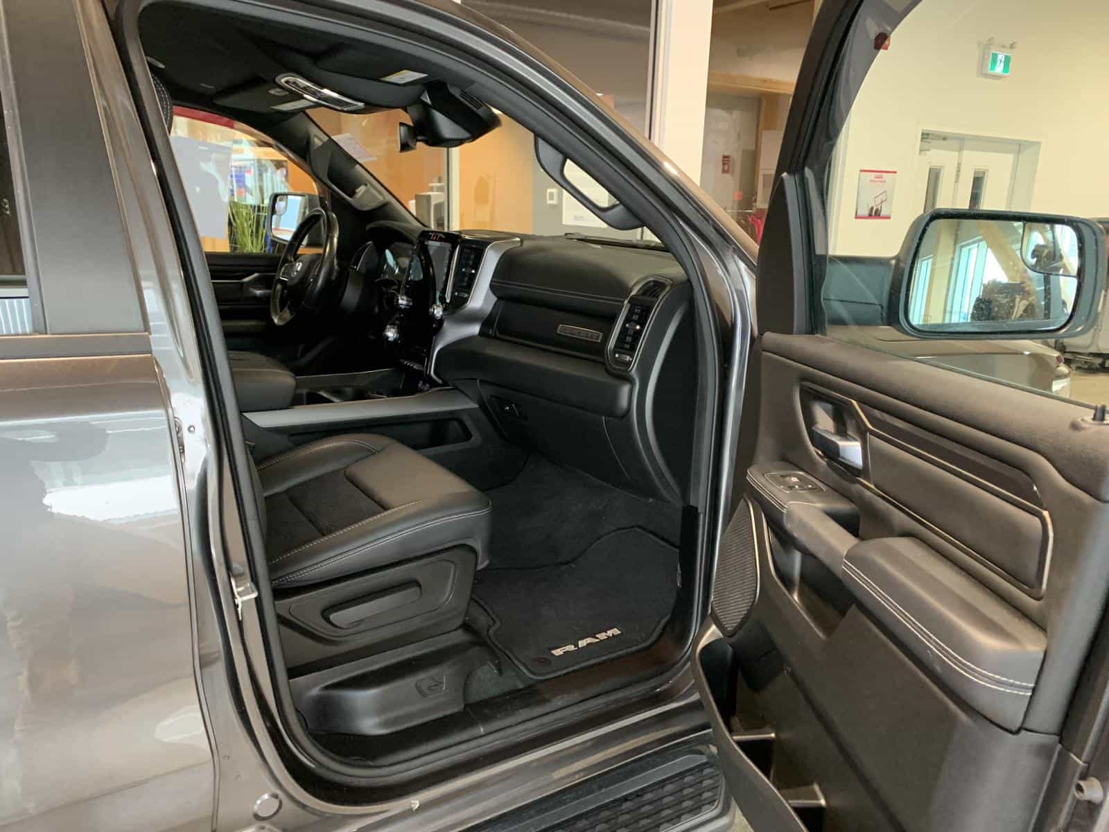 2022 RAM 1500 Sport - Image 9