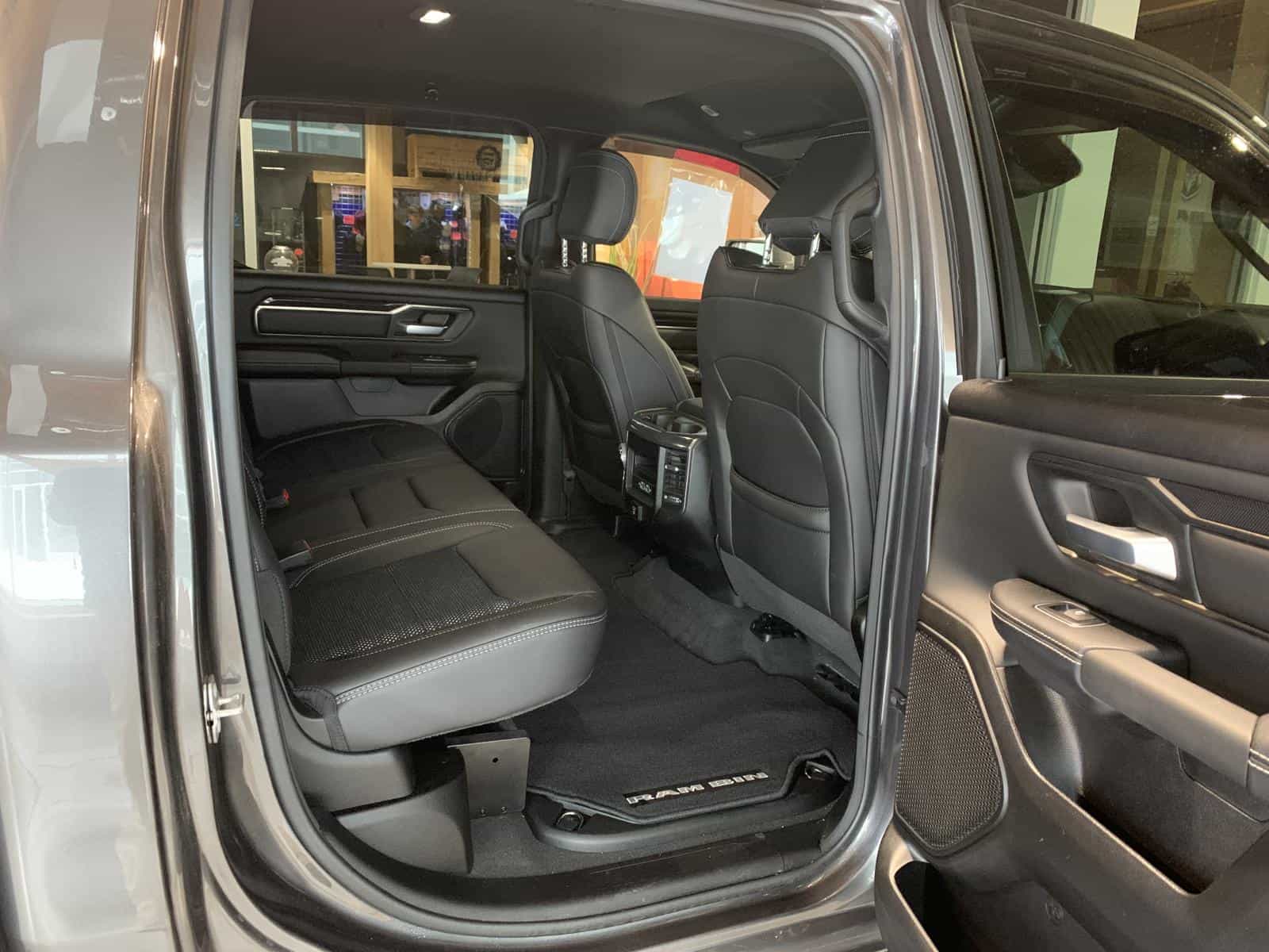 2022 RAM 1500 Sport - Image 10