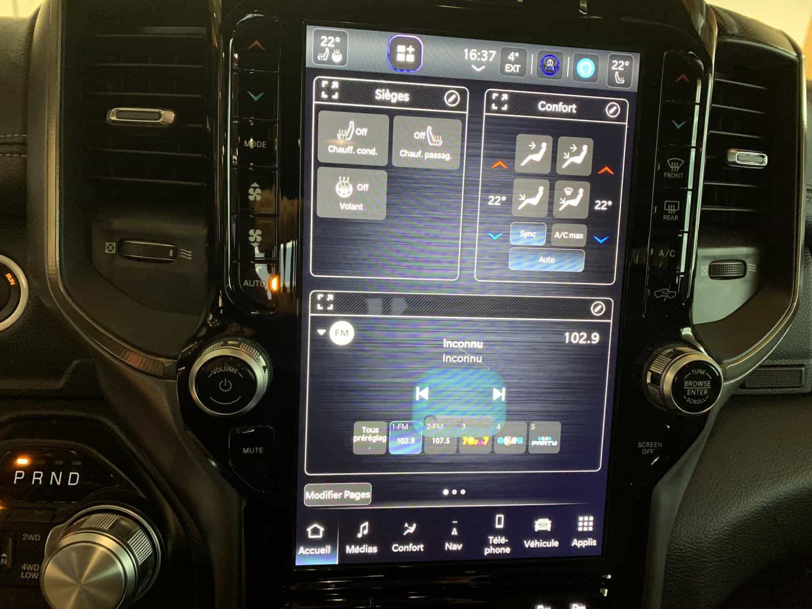 2022 RAM 1500 Sport - Image 18