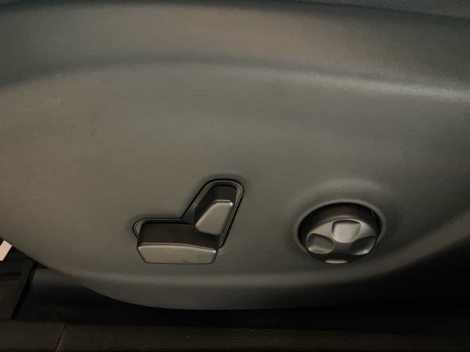 2021 Jeep Cherokee Trailhawk - Image 14