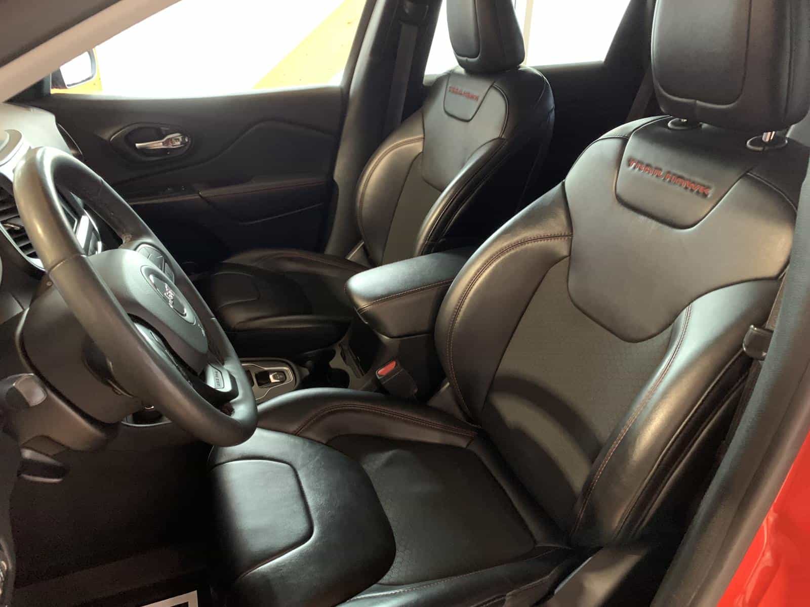 2021 Jeep Cherokee Trailhawk - Image 13