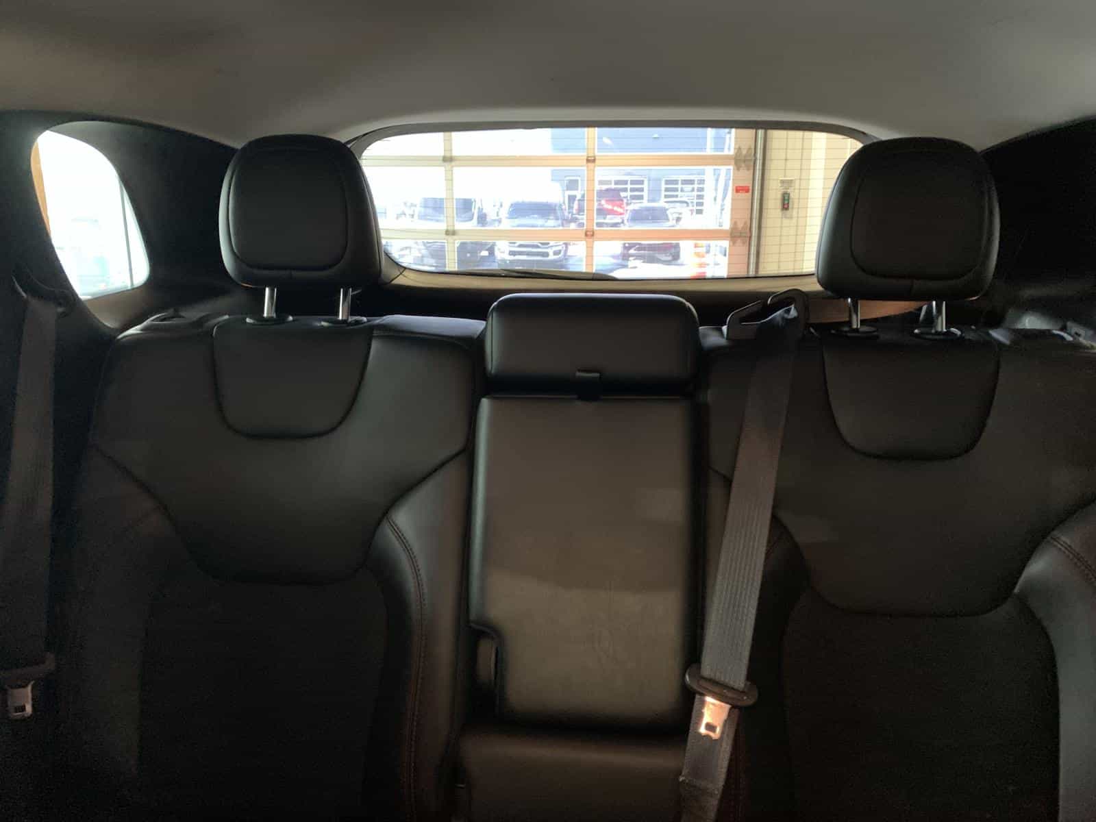 2021 Jeep Cherokee Trailhawk - Image 31