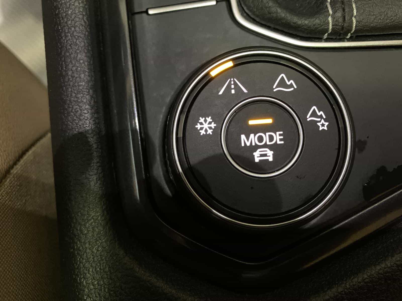 2023 Volkswagen Tiguan Comfortline R-L Blk - Image 35