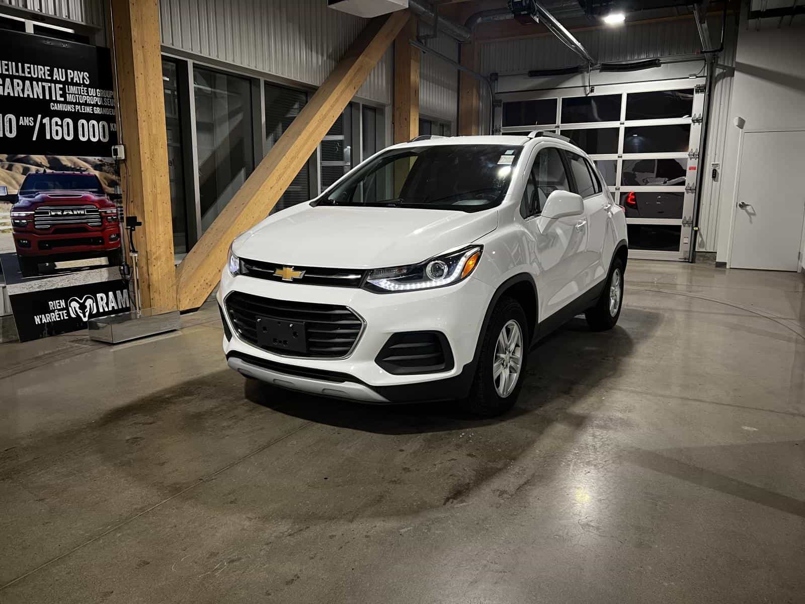 2017 Chevrolet TRAX 1LT 1LT - Image 1