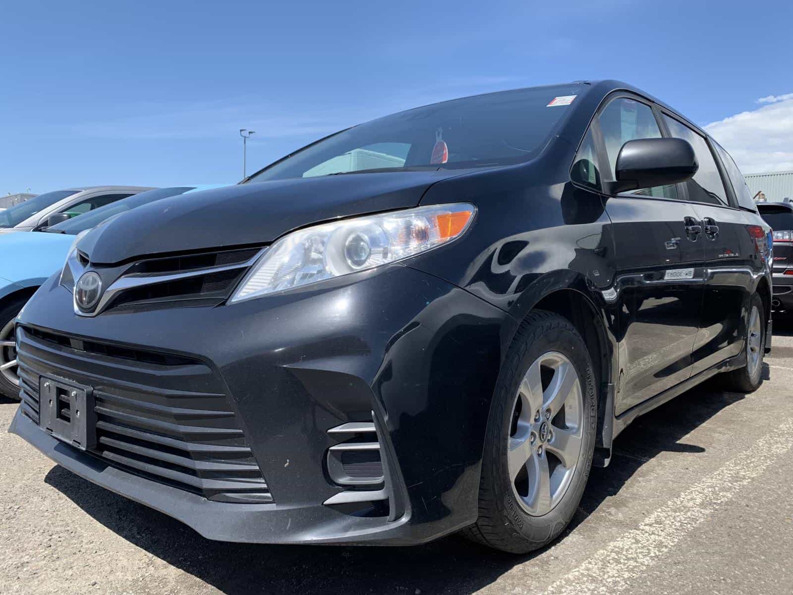 2019 Toyota Sienna LE - Image 1