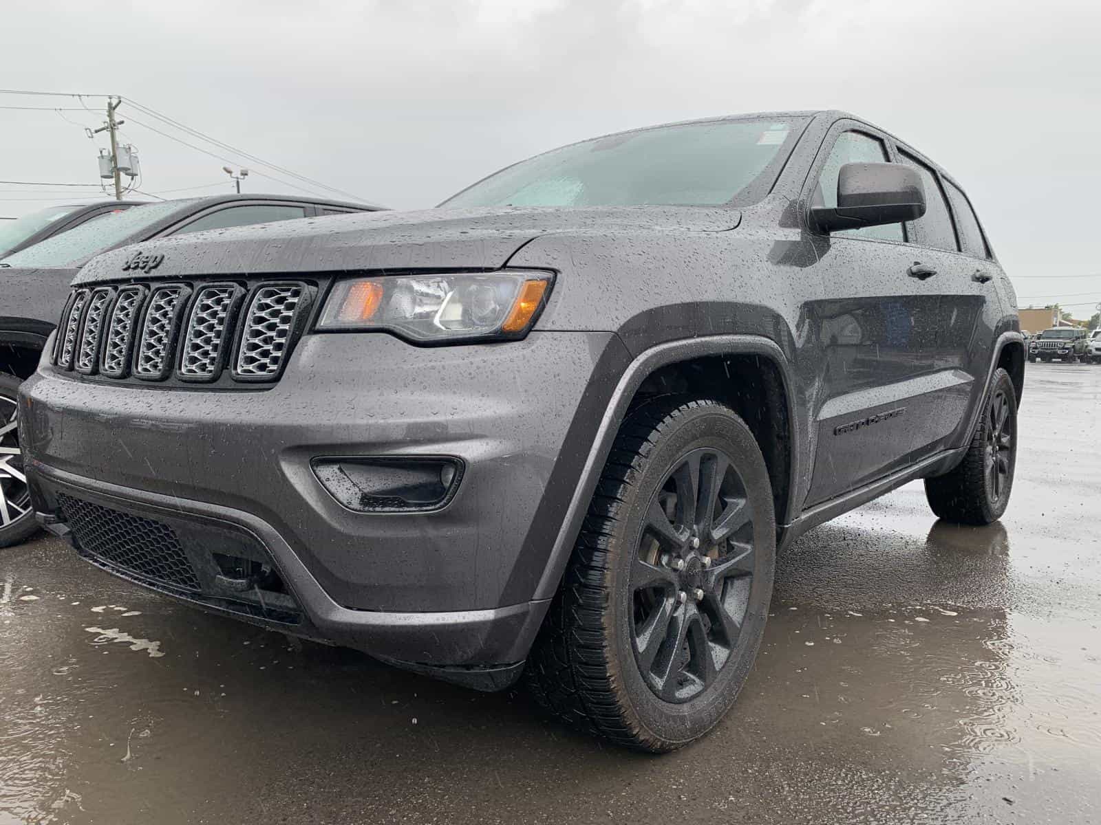 2019 Jeep Grand Cherokee Altitude - Image 1