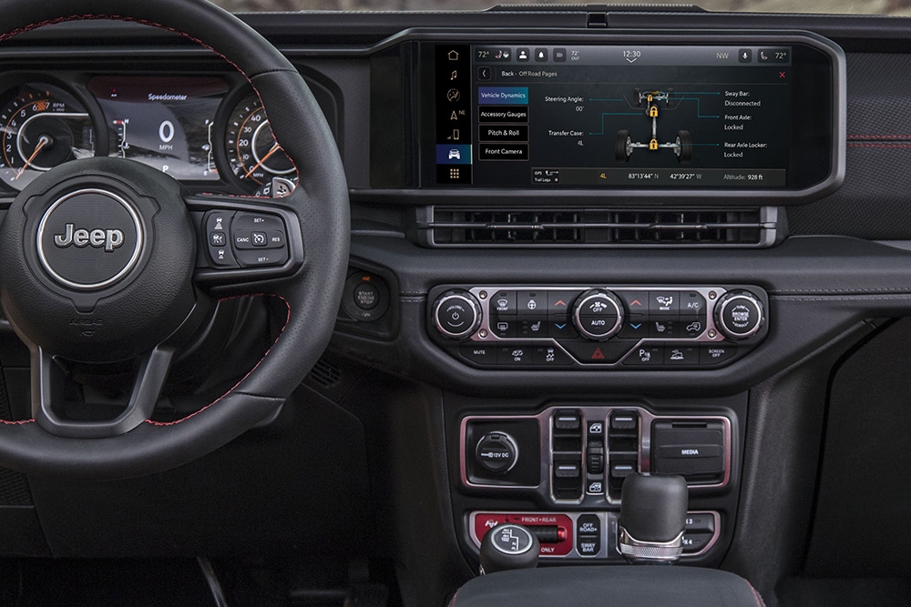 Vue de l'intérieur du Jeep Wrangler 2025 avec son tableau de bord 